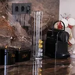 White Luxury-free Private Garage Lejlighed