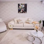 Apartament White Luxury-free Private Garage Mestecǎneşti