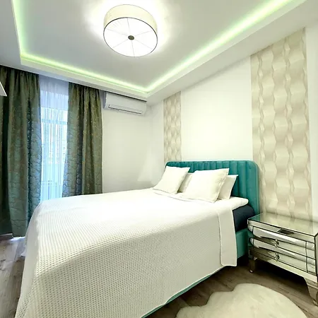White Home Luxury-Privat Garage Appartement