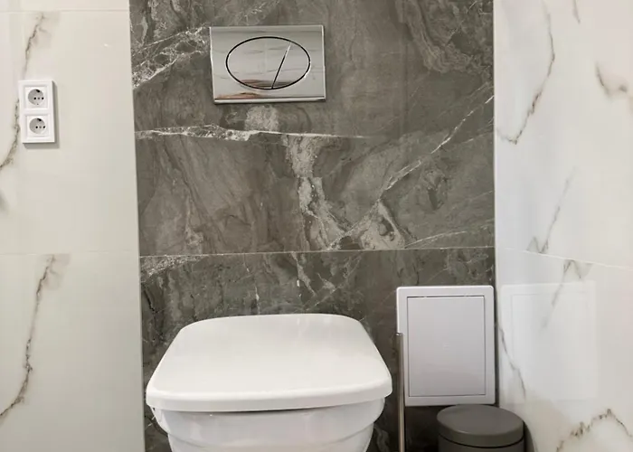 White Luxury-free Private Garage شقة Nyíregyháza