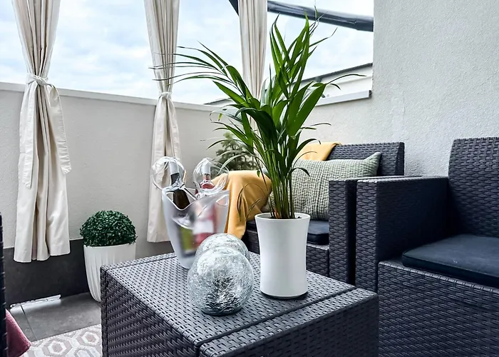 White Luxury-free Private Garage *