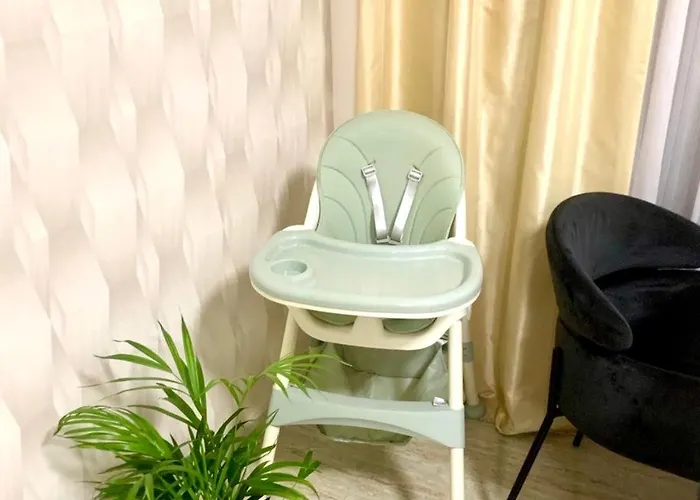White Luxury-free Private Garage Apartment Nyiregyhaza